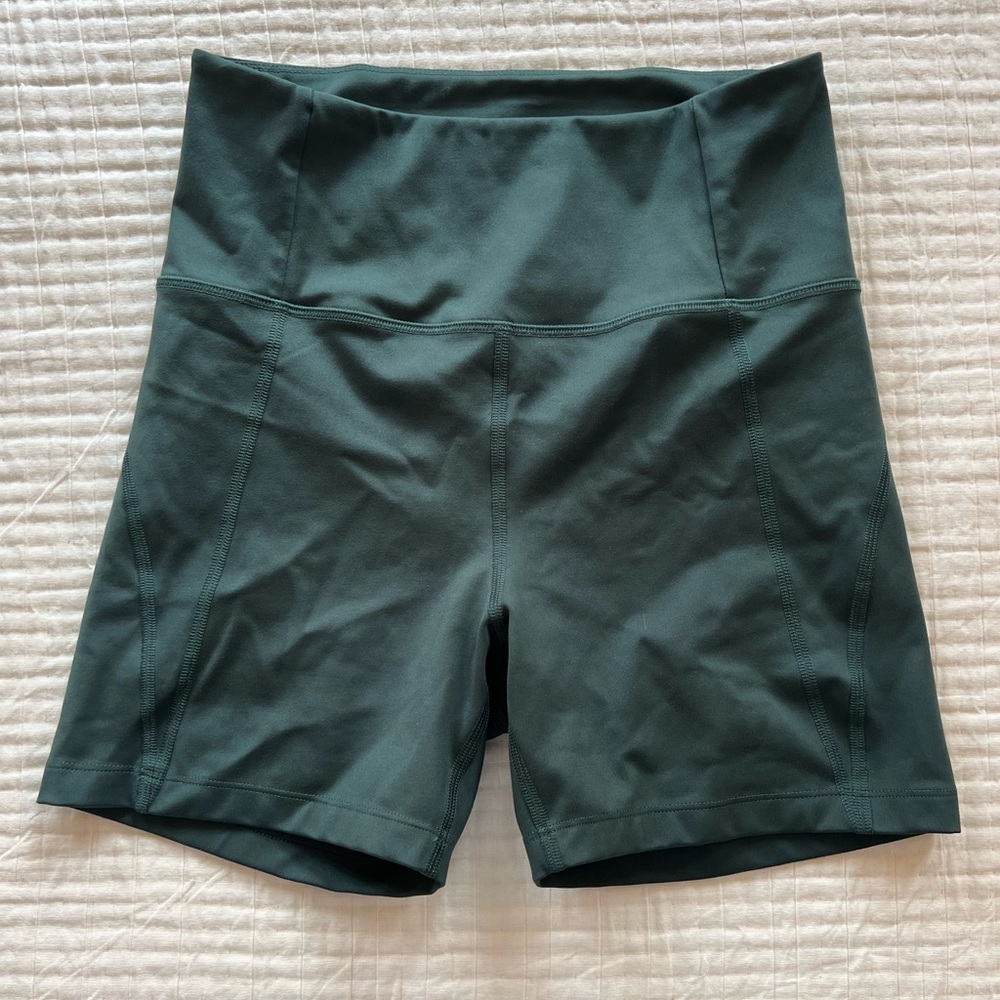 EUC Moss High-Rise Run Short Girlfriend Collective M